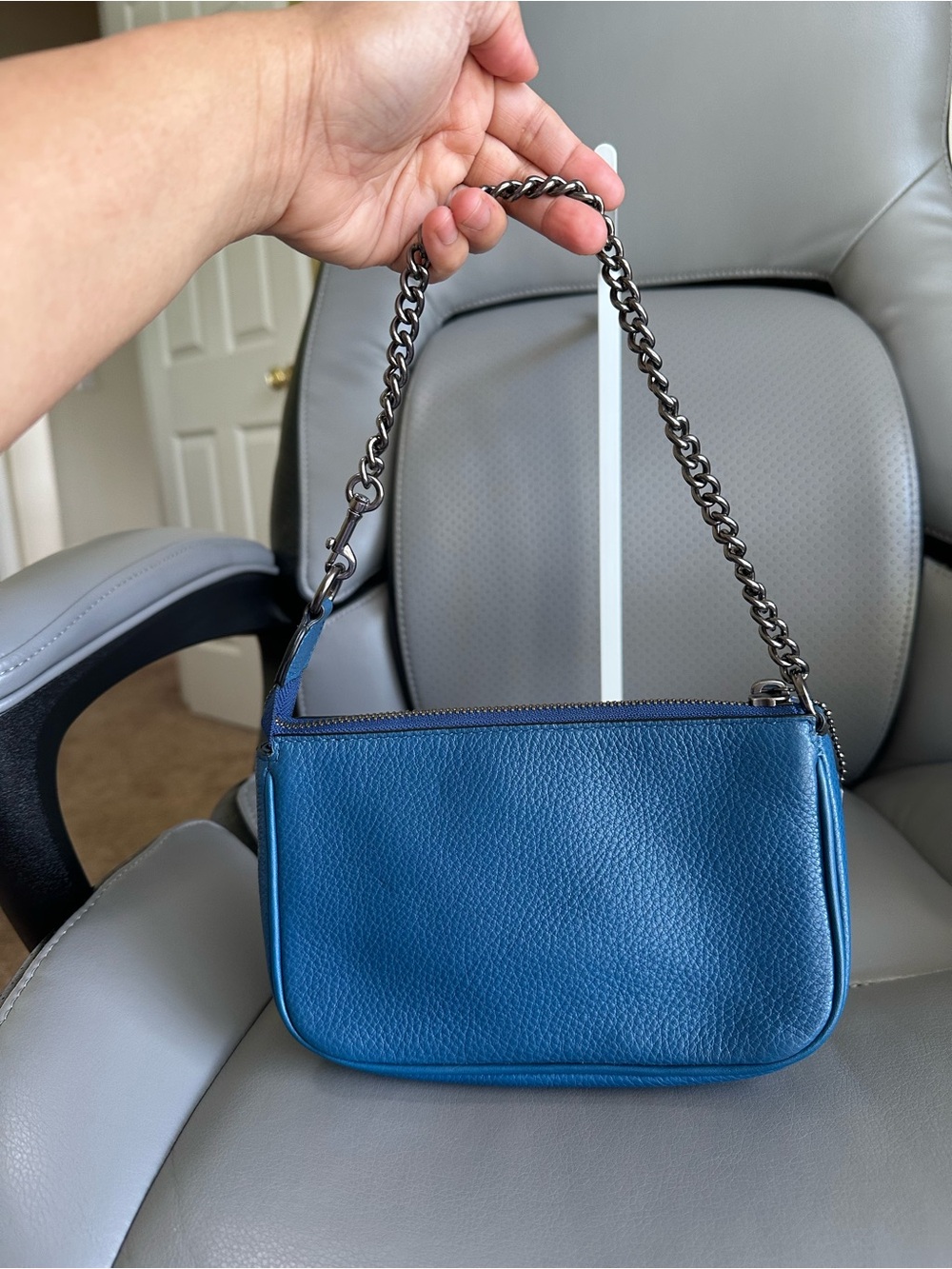 Coach Nolita 19 C1580-F53340 Blue Leather Mini Bag w/ Gunmetal Chain Strap, VGUC - Picture 5 of 8